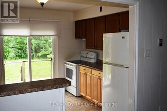 1731 Shore Ln in Wasaga Beach, ON - Building Photo - Building Photo