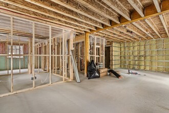 602 Cedar Rue in Deux-montagnes, QC - Building Photo - Interior Photo