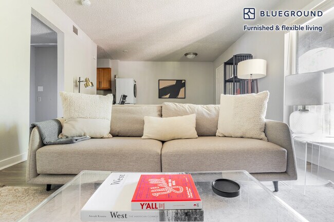 1230 E 38th 1/2 St in Austin, TX - Building Photo - Building Photo