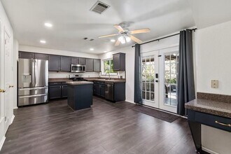 1305 Cedar Brook Dr in Cedar Park, TX - Building Photo - Building Photo