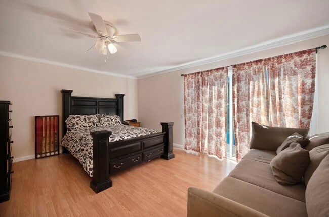 9348 Blue Oak Dr in Orangevale, CA - Foto de edificio - Building Photo