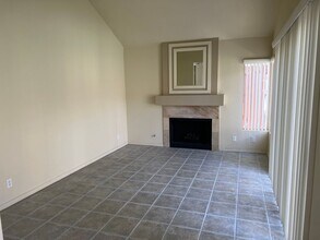 1805 Calle Las Palmas in Oceanside, CA - Building Photo - Building Photo