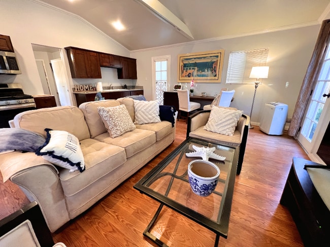 2 N Arboleda Rd in Goleta, CA - Building Photo - Building Photo