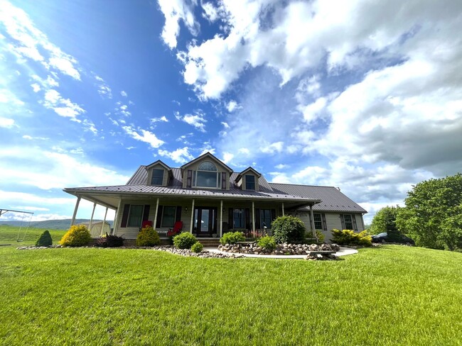 8337 McClays Mill Rd in Newburg, PA - Building Photo - Building Photo
