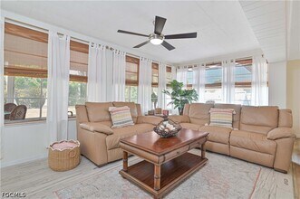 4520 SE 9th Ave in Cape Coral, FL - Building Photo - Building Photo