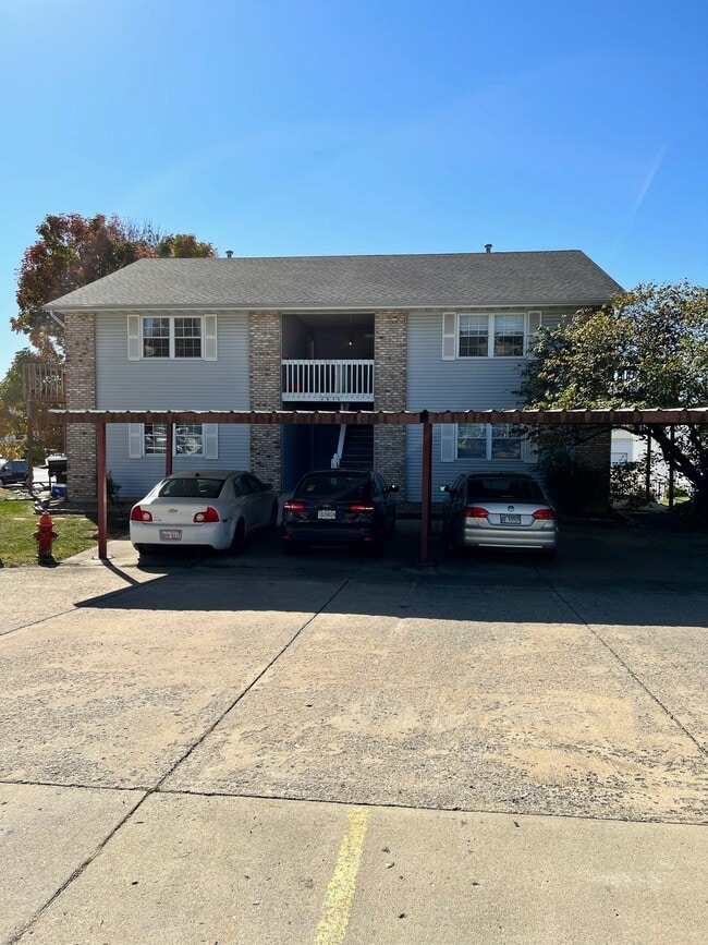 property at 2636 Villa Park Dr