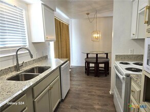 2313 Paul Revere St-Unit -B in Temple, TX - Building Photo - Building Photo