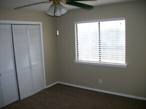 1128 NW 56th St in Oklahoma City, OK - Building Photo - Building Photo