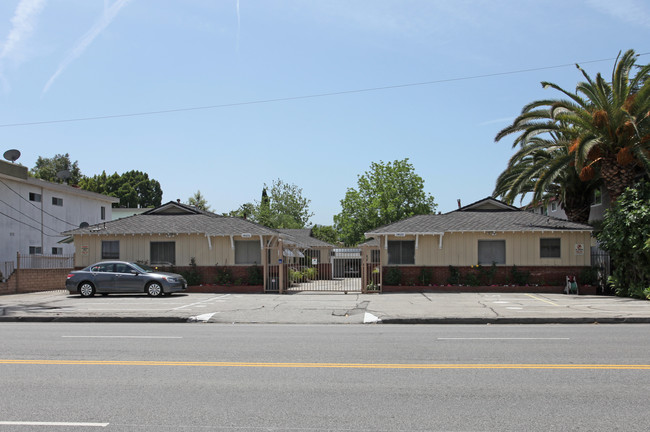 14606 Magnolia Blvd in Sherman Oaks, CA - Building Photo - Building Photo