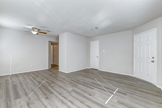 property at 702 Lyle W Ave