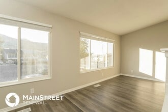 3183 Copper Cove Cir in Magna, UT - Building Photo - Building Photo