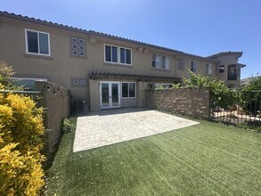 10930 Ivy Hill Dr in San Diego, CA - Building Photo - Building Photo