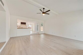 6533 Ember Ct in Plano, TX - Foto de edificio - Building Photo