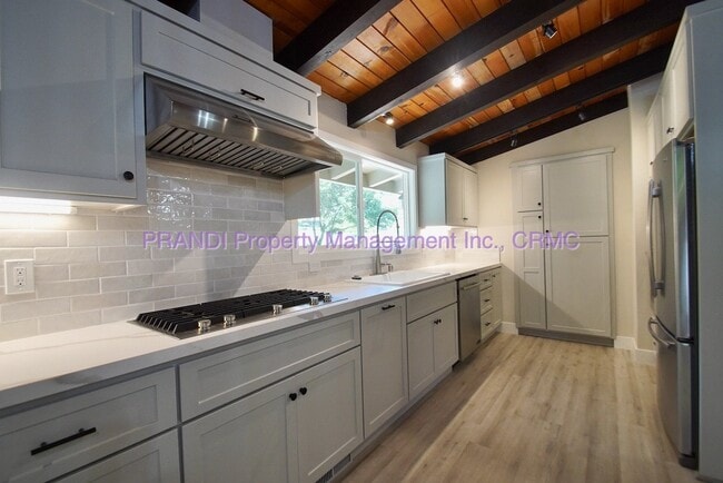 1 Fawn Ln in Corte Madera, CA - Building Photo - Building Photo
