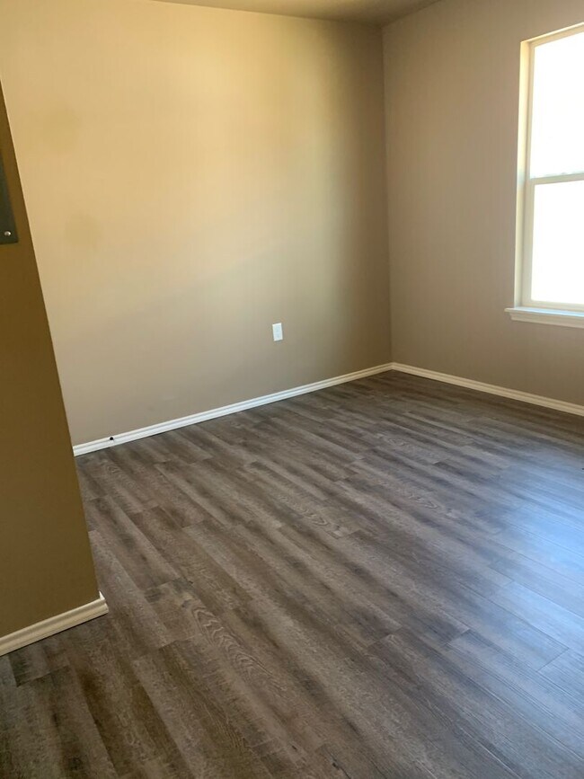 6522 Temple Ave, Unit 2 in Lubbock, TX - Building Photo - Building Photo