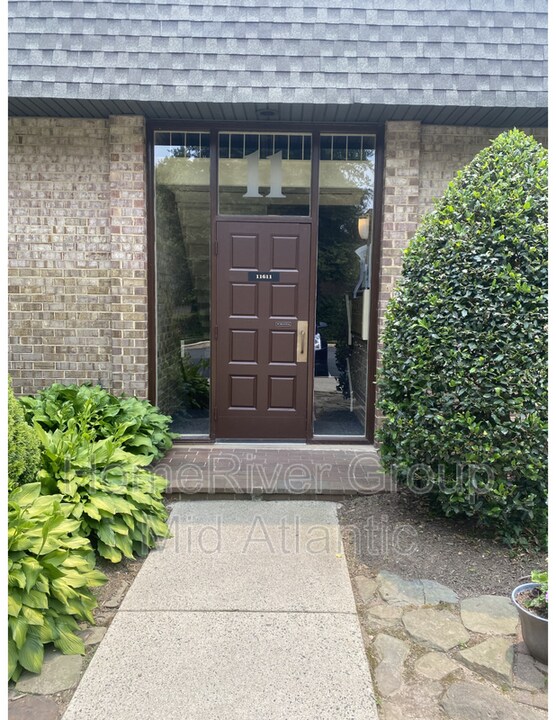 11611 Vantage Hill Rd Photo