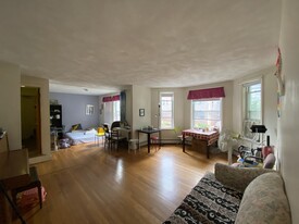 311 Tappan St, Unit 4 Apartments