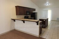 454 E Center St photo'