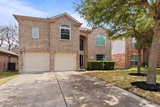 525 Golden Creek Dr in Round Rock, TX - Building Photo - Building Photo