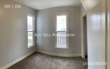 1030 Eastern Ave SE in Grand Rapids, MI - Building Photo - Building Photo