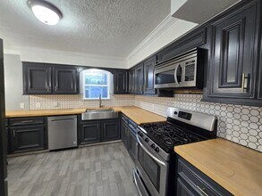 11102 Endicott Ln in Houston, TX - Building Photo - Building Photo