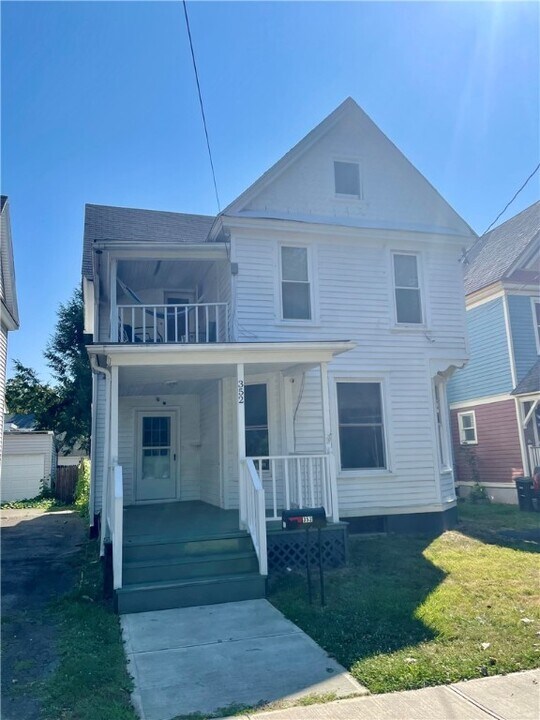 352 Euclid Ave in Elmira, NY - Foto de edificio