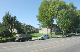 Cupertino Creekside Apartments