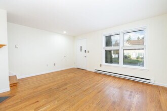 112 Market St in New Britain, CT - Building Photo - Building Photo