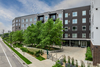 The Arrow Apartments - Student Housing in Minneapolis, MN - Foto de edificio - Building Photo