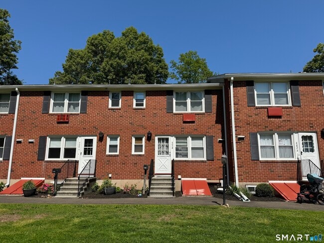 property at 480 Radmere Rd
