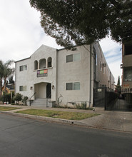 1185 Alexandria Ave in Los Angeles, CA - Building Photo - Building Photo