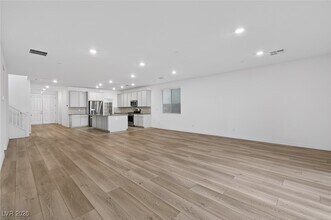 238 Polaris Ridge Ave in Henderson, NV - Building Photo - Building Photo