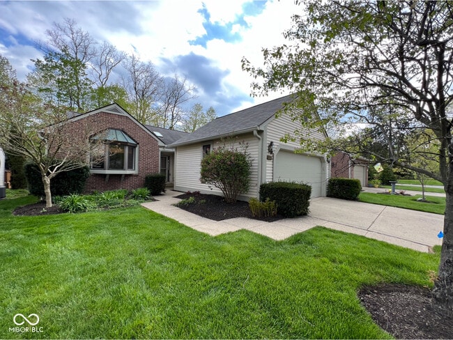 property at 1727 Creekside Ln W