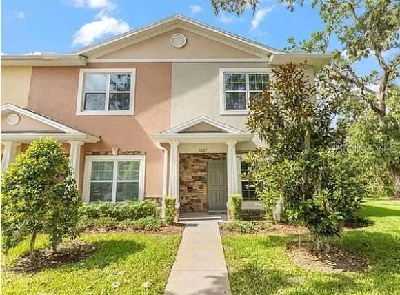 1117 Hillhurst Dr in Wesley Chapel, FL - Building Photo