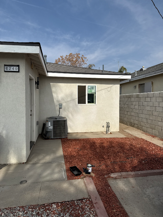 244 E 2nd St in San Bernardino, CA - Building Photo