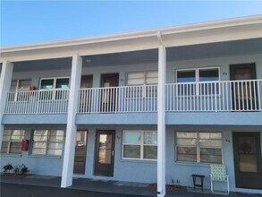 8465 W Gulf Blvd in Treasure Island, FL - Building Photo - Building Photo