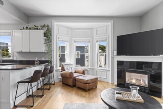 150 H St, Unit 3 in Boston, MA - Foto de edificio - Building Photo