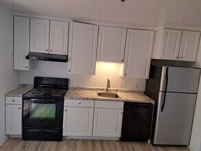 1850 Charles Ct in Charlottesville, VA - Building Photo - Building Photo