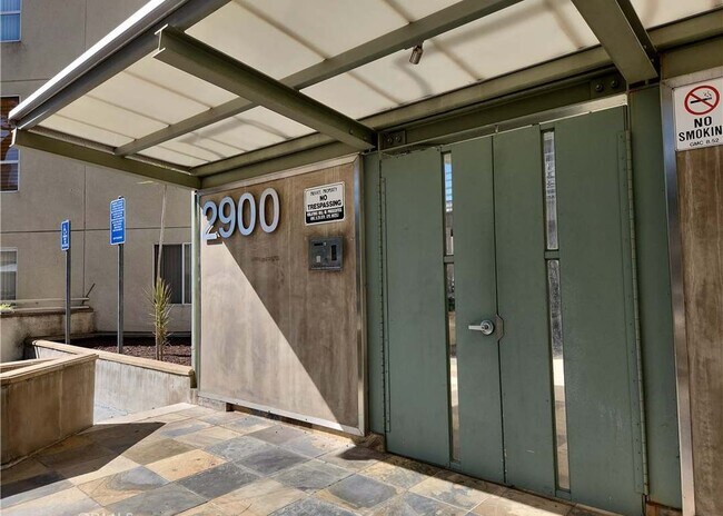 2900 Fairway Ave, Unit 401