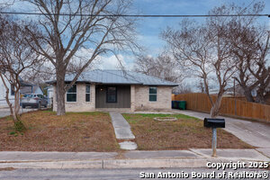 1723 Socorro St in San Antonio, TX - Building Photo - Building Photo