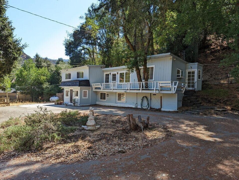 27140 Moody Rd in Los Altos Hills, CA - Building Photo