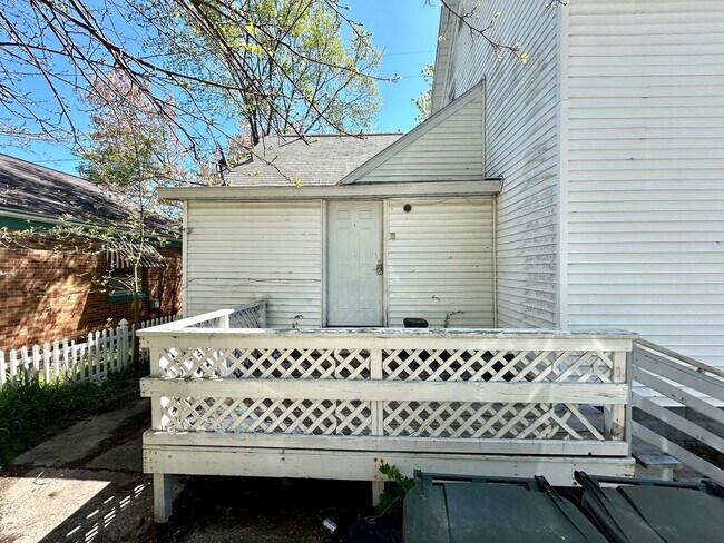 654 E Isabella Ave in Muskegon, MI - Building Photo - Building Photo