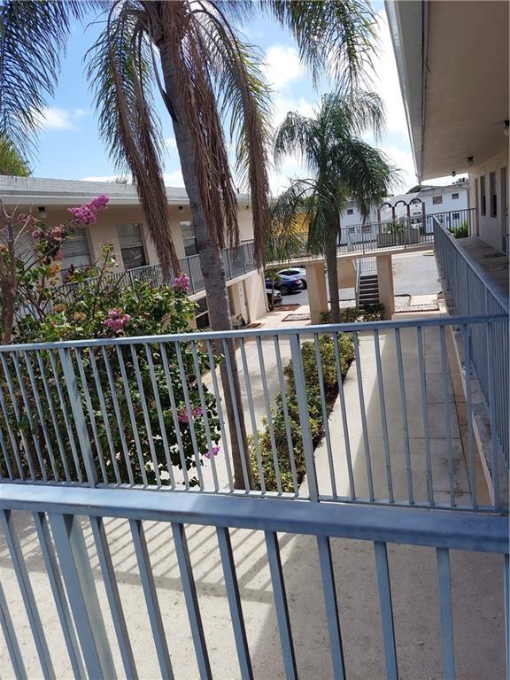 2829 Van Buren St in Hollywood, FL - Building Photo - Building Photo