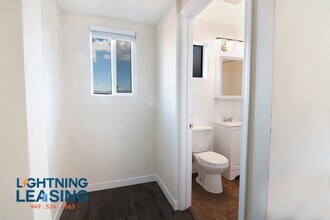 2023 W 3rd St in Los Angeles, CA - Building Photo - Building Photo