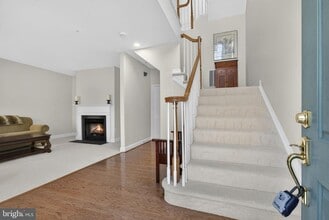 43789 Water Bay Terrace in Leesburg, VA - Building Photo - Building Photo