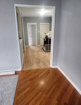 412 Oneida St in Joliet, IL - Building Photo