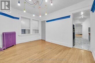 1108 St Clair Ave W in Toronto, ON - Building Photo - Building Photo