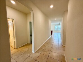 2065 Oxbow Cir in New Braunfels, TX - Building Photo - Building Photo