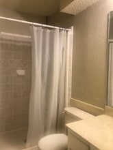 1201 Sequoyah St, Unit B in Edmond, OK - Building Photo - Building Photo