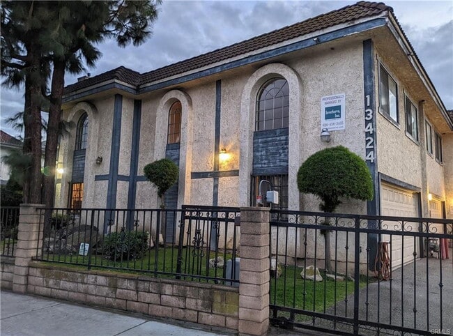 property at 13424 Tracy St